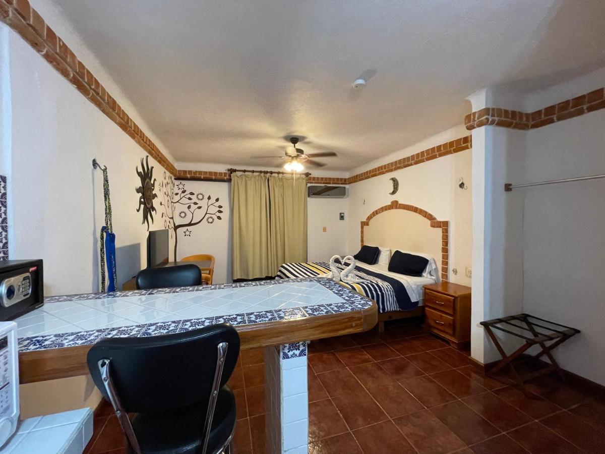 Suites Fenicia (Adults Only) Playa del Carmen Exterior photo