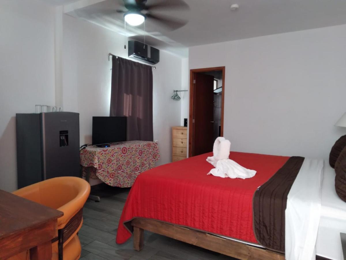 Suites Fenicia (Adults Only) Playa del Carmen Exterior photo
