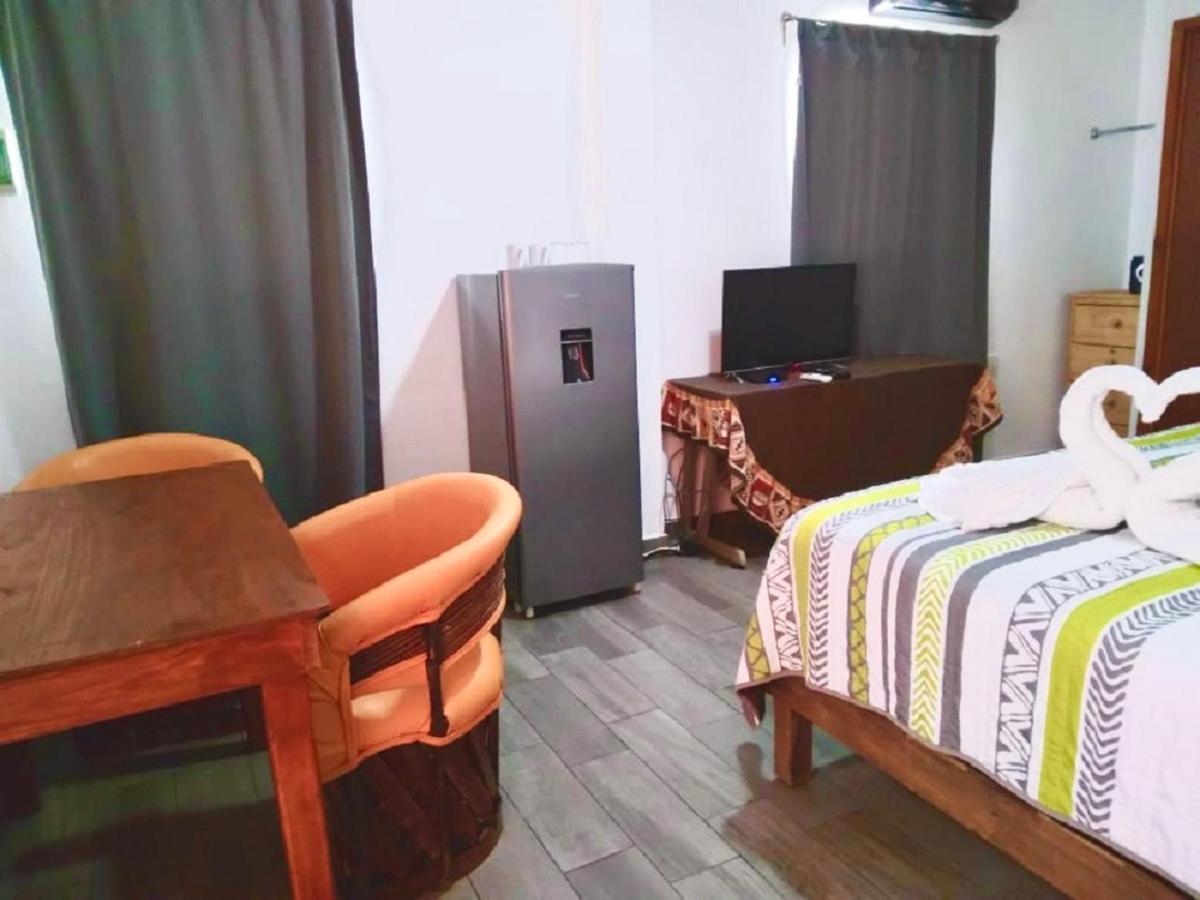 Suites Fenicia (Adults Only) Playa del Carmen Exterior photo