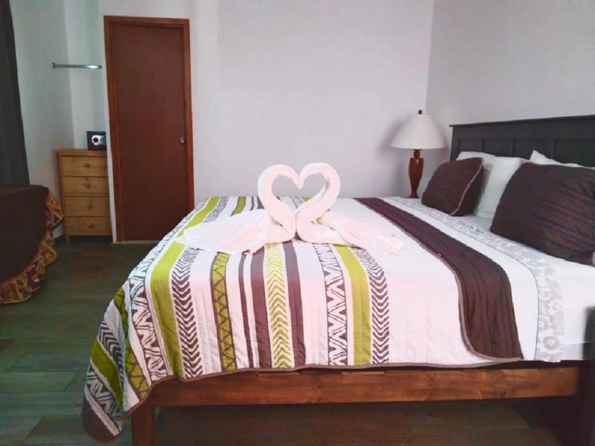 Suites Fenicia (Adults Only) Playa del Carmen Exterior photo