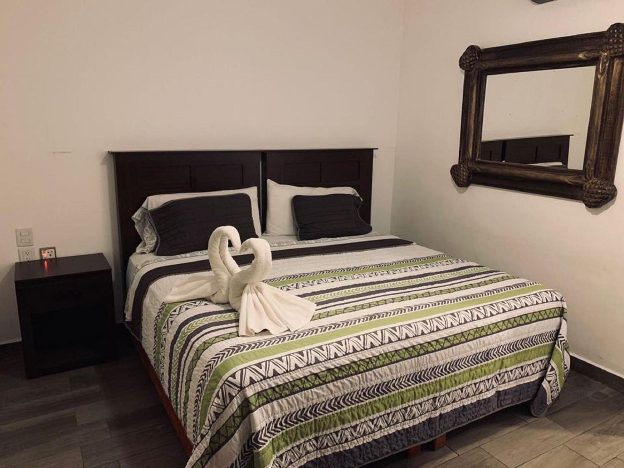 Suites Fenicia (Adults Only) Playa del Carmen Exterior photo