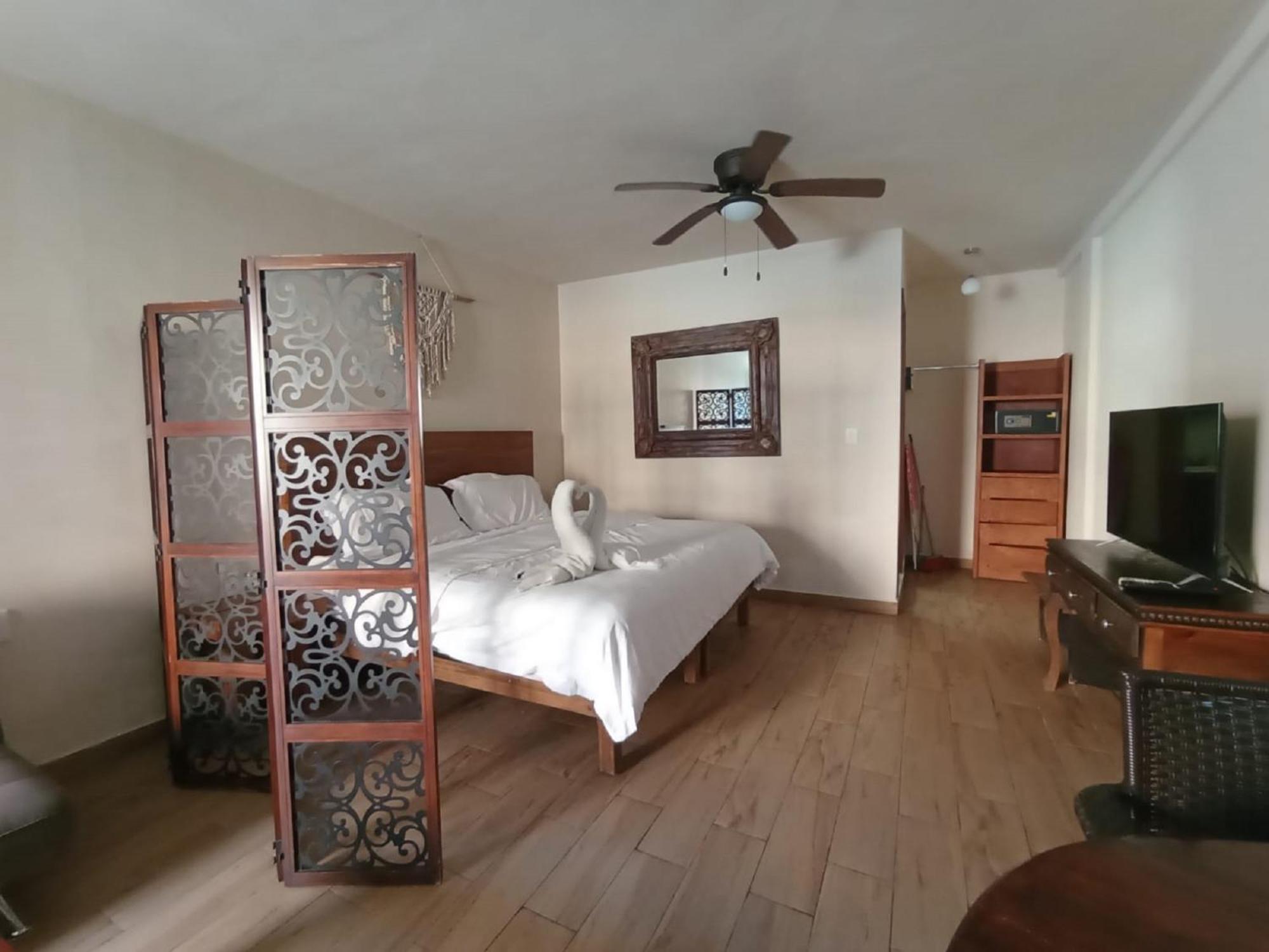 Suites Fenicia (Adults Only) Playa del Carmen Exterior photo